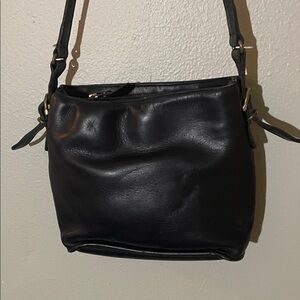Vintage COACH Black Leather Shoulder Bag